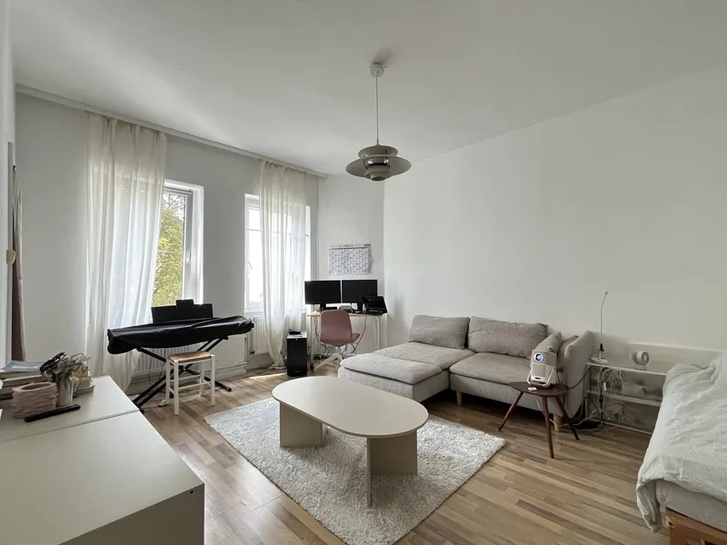 25sqm Studio Apartment / Nachmiete / Starting 1 October 2026 — photo 1